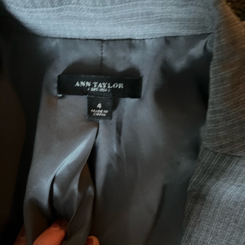Blazer - Picture 2 of 2